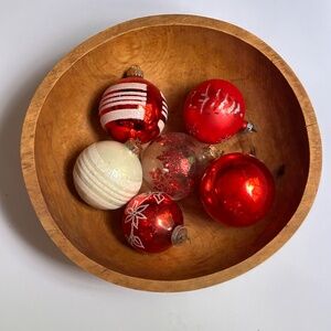6 VINTAGE CHRISTMAS BALL ORNAMENTS - RED AND WHITE GLASS